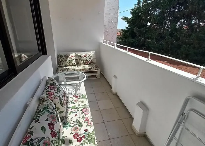 דירה кристиан *